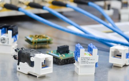 Thành phần UTP - Jack Keystone không được che chắn dưới các bài kiểm tra phần cứng kết nối